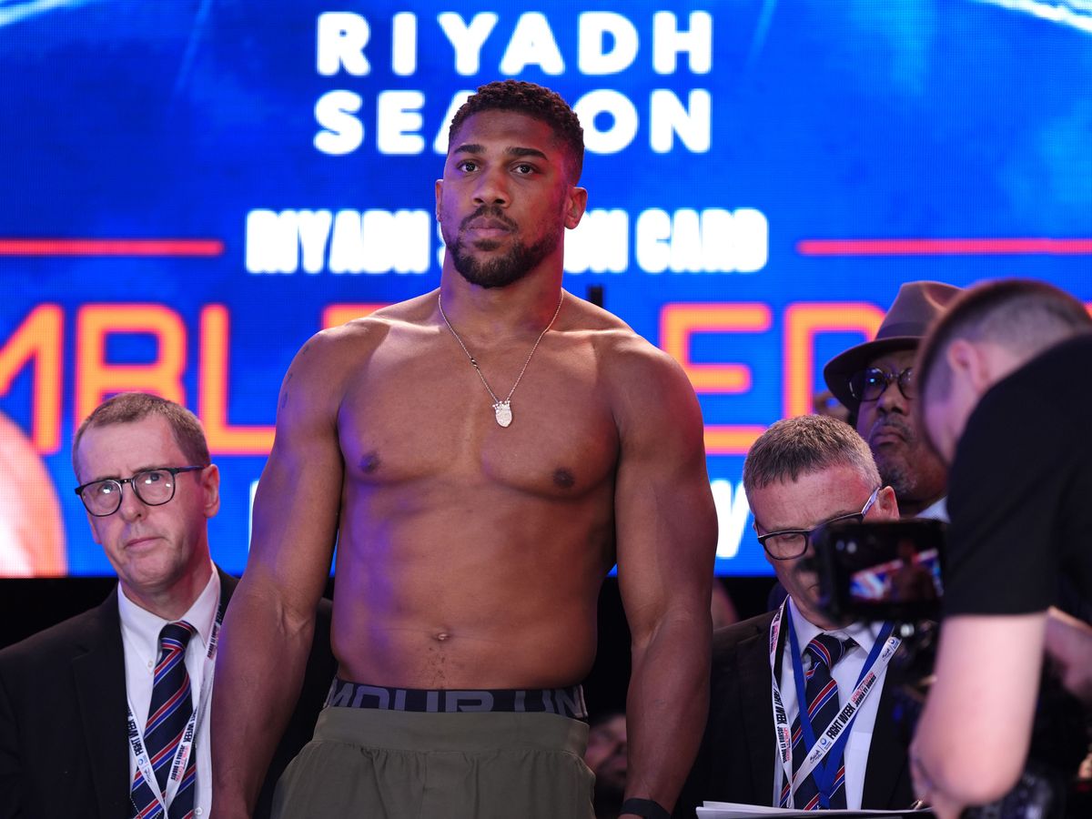 Anthony Joshua turns to high-profile training team for &lsquo;colossal&rsquo; Jake Paul bout