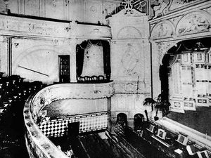 Supporting image for story: Pictures from the past - November 4