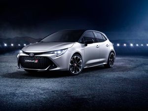 Supporting image for story: Toyota ditches petrol engine in Corolla for all-hybrid line-up