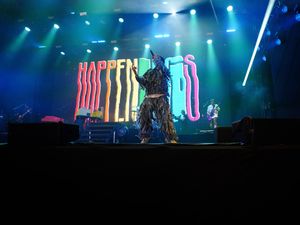 Supporting image for story: Sean Dyche praises ‘top form’ atmosphere for Kasabian Glastonbury surprise set