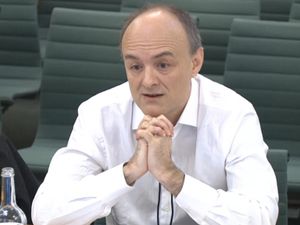 Supporting image for story: Cummings says Covid response held back by EU and ‘smoking ruin’ department