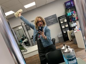 Supporting image for story: Hair salon owner thriving after applying for help amid pandemic