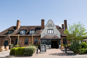 Supporting image for story: West Midlands pub reopens and shines with a bold new look