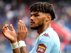 Supporting image for story: Tom Heaton: Aston Villa's "magnificent" Tyrone Mings deserves his England call-up