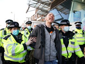 Supporting image for story: Multiple arrests at anti-lockdown protest in London