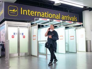 Supporting image for story: Gatwick expects up to five-year wait for air travel demand to recover