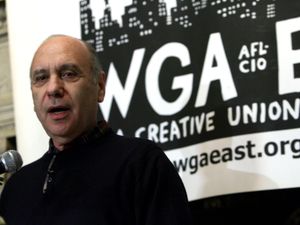 Supporting image for story: Marshall Brickman, who co-wrote Annie Hall with Woody Allen, dies aged 85