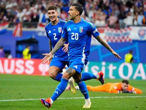 Supporting image for story: Italy score late equaliser against Croatia to advance to Euro 2024 last 16