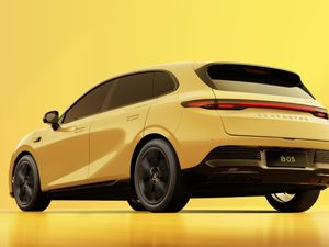 Supporting image for story: Leapmotor enters electric family hatchback market with the B05