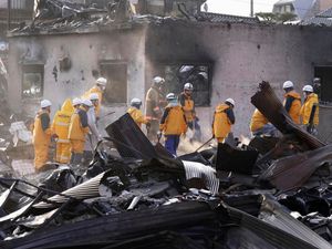 Supporting image for story: Survivors found in homes as Japan earthquake death toll hits 100