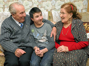 Supporting image for story: Diamond parenting role for Geoff and June after family heartache