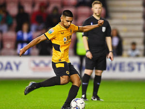 Supporting image for story: Kamran Kandola signs first professional Wolves deal