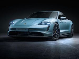 Supporting image for story: Porsche Taycan range expanded with entry-level 4S model