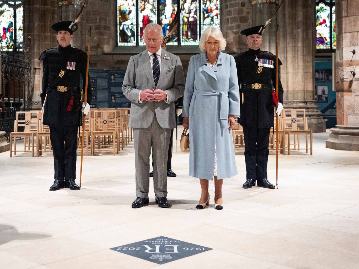 Charles and Camilla attend service to dedicate memorial stone to the late Queen