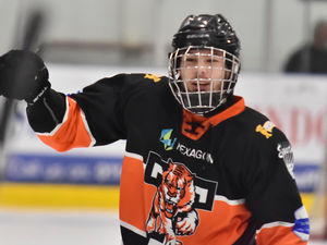 Supporting image for story: Tigers trio are in GB U20s squad