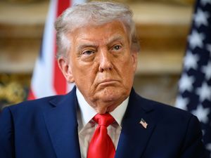 Supporting image for story: US global tariffs will rise to 15%, Donald Trump says