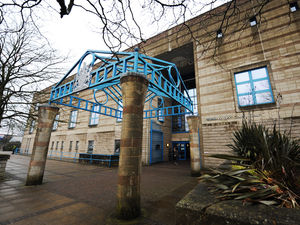 Supporting image for story: Jealous Oldbury woman 'plotted murder of boyfriend'