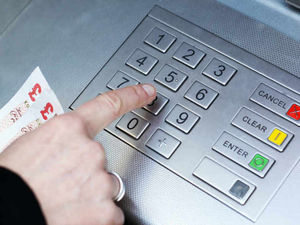 Supporting image for story: Witness threatened as gang attempts to steal cashpoint