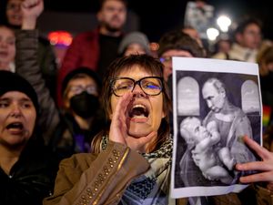 Supporting image for story: Romania’s parliamentary vote risks being overshadowed by presidential race chaos