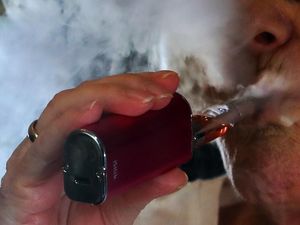 Supporting image for story: Lung disease-linked toxins discovered in some e-cigarette products – researchers