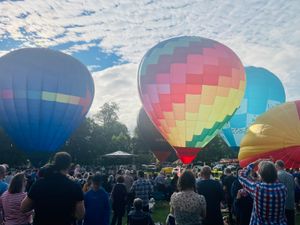Supporting image for story: Balloon carnival crowds help raise £34,000 for hospice