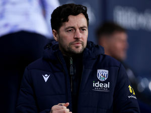 Supporting image for story: 'A lot of negativity': Ryan Mason takes aim at 'outside' noise and makes West Brom player fighting statement