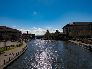 Supporting image for story: Three arrested after reports of teens with 'knives and guns" at Brierley Hill's The Waterfront