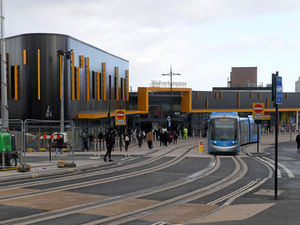 Supporting image for story: 'My uncle has dementia, I won't be able to see him!': City's rail travellers on latest strike action