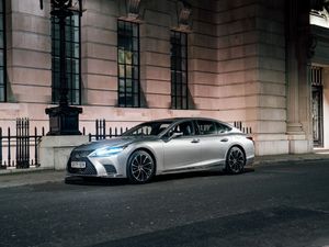 Supporting image for story: The incredible technology that goes into a car’s metallic paint job