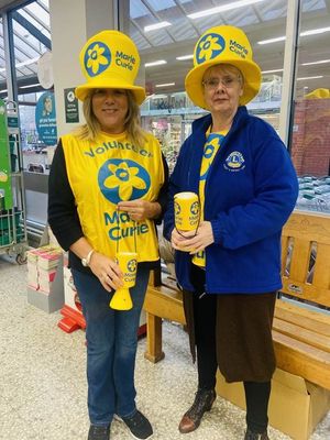 President Debra Coburn and Lion Mandy Shaw