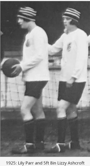 Lily Parr and Lizzy Ashcroft in 1925