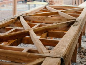 Supporting image for story: Famous Jackfield gates to be lifted into place