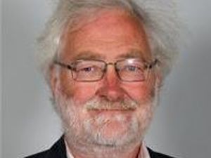 Supporting image for story: Claims of Welsh language 'crisis' in Powys schools rubbished by cabinet