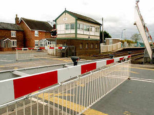 Supporting image for story: Safety fear as Wem level crossing automated