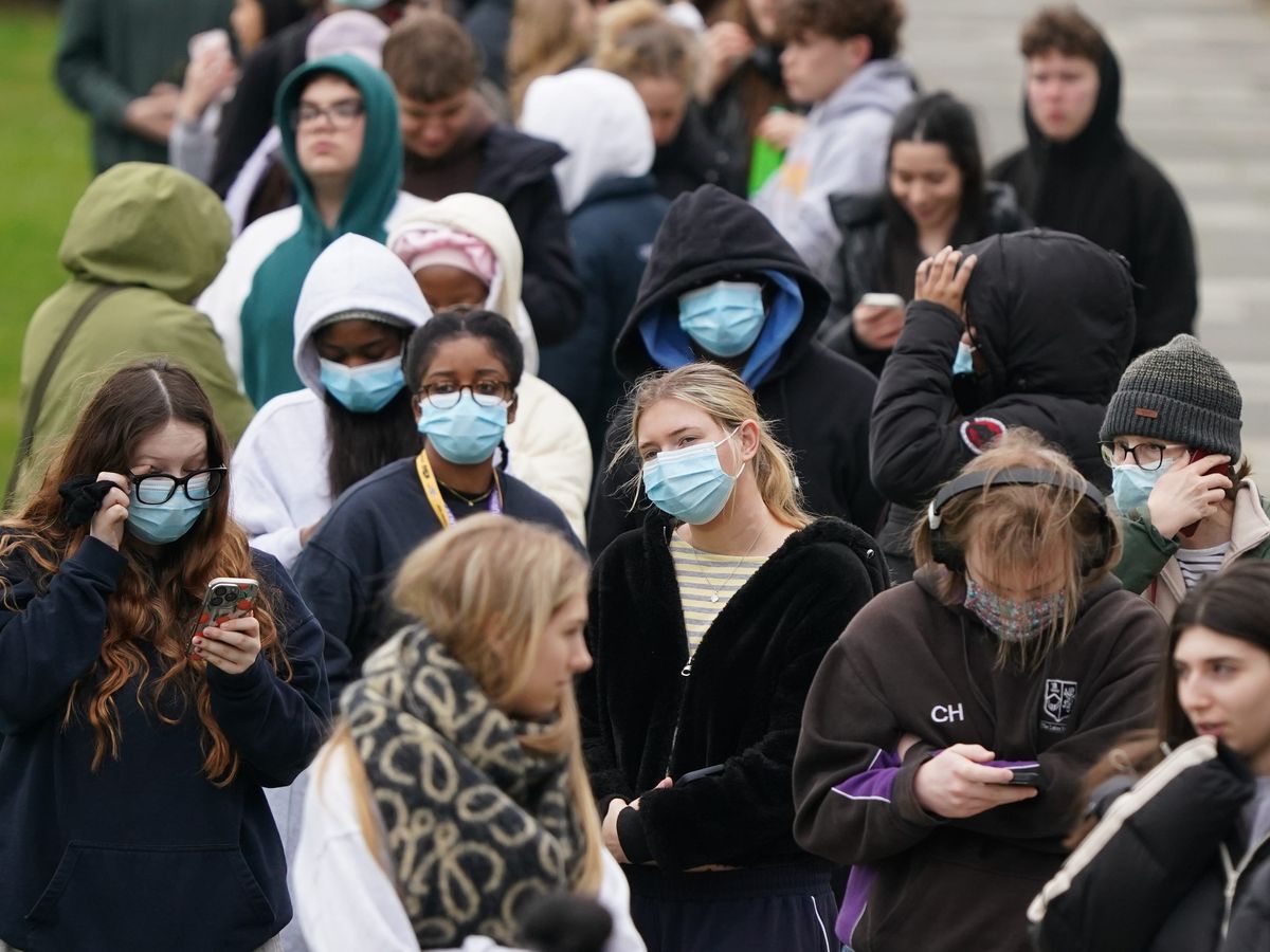 Meningitis outbreak: Tribute paid to student who died as hundreds seek treatment Meningitis outbreak: Tribute paid to student who died as hundreds seek treatment