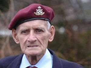 Supporting image for story: Ex-war prisoner and Arnhem veteran Gerorge Parry dies