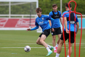 Youngster Harry Whitwell on the ball (Photo by Adam Fradgley/West Bromwich Albion FC via Getty Images).