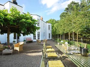 Supporting image for story: "Nothing is overlooked because Bryn Tanat means so much to us" - how a 17th-century estate on the Shropshire-Welsh border was transformed into a modern haven with five-star facilities