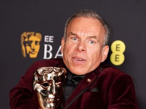 Supporting image for story: Warwick Davis dedicates Bafta film fellowship award to late wife