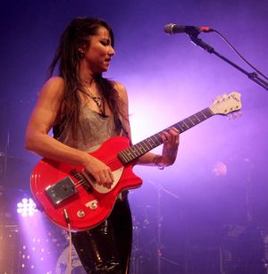 KT Tunstall. Pictures by: Andy Shaw