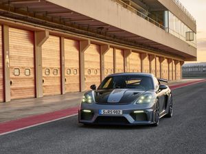 Supporting image for story: The 6 best enthusiast cars coming in 2022