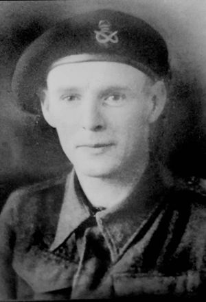 Les Cherrington in his army days