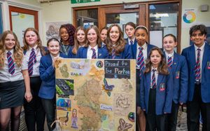 Perton Middle School with artist Roz from Complex Simplicity