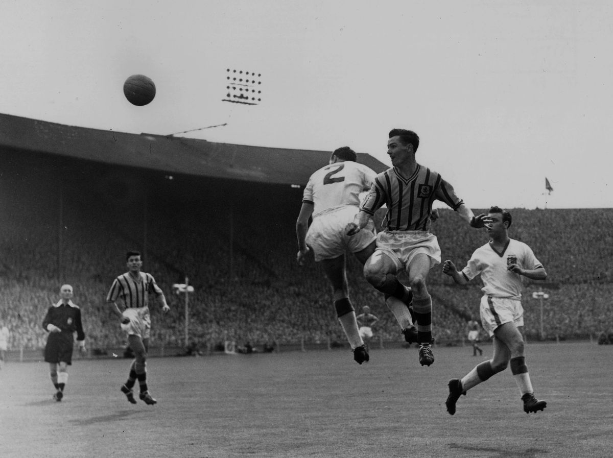 Aston Villa hero Peter McParland dies aged 91