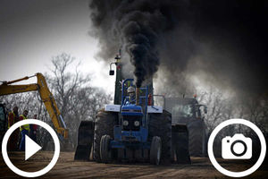 Supporting image for story: Tractor fans flock to Shropshire event