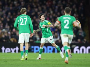 Supporting image for story: Sandro Tonali bags brace as Newcastle beat 10-man Aston Villa in FA Cup