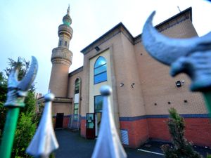 Supporting image for story: Closed Wolverhampton Islamic school was still operating says Ofsted