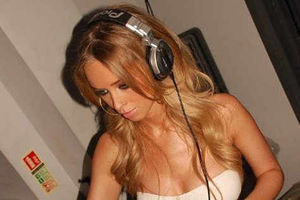 Supporting image for story: TOWIE's Lauren Pope gets right up our nose