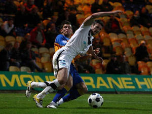 Supporting image for story: Quality players hunt for Andy Sinton