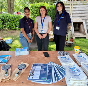 Severn Trent staff meeting customers.